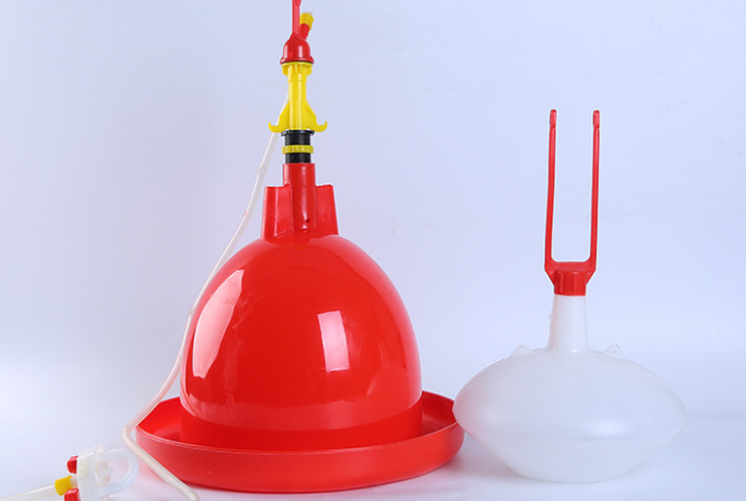 Gevogelte Huis Gebruik Plastic Automatische Kip Vogel Water Feeder Drinker Automatische Bell Drinker 2