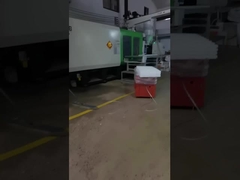 De witte Bevloering van het Gevogeltelatje met Hoge Duurzaamheid